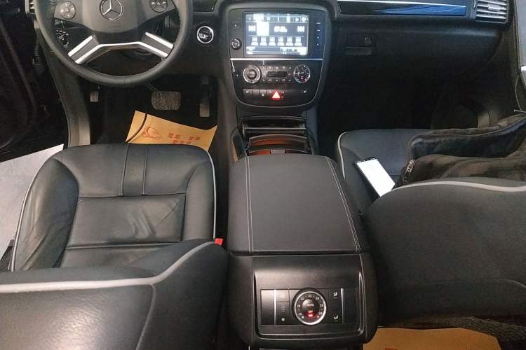 Used Mercedes-Benz R-Class 2017 R 320 4MATIC Business Edition Prestige Model