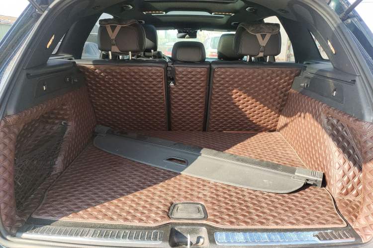 Used Mercedes-Benz GLC 2020 Facelift GLC 300 L 4MATIC Dynamic Edition
