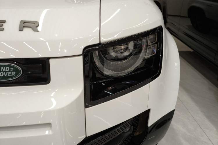 Used Land Rover Defender 2023 Facelift 110 3.0T P400 X-DYNAMIC HSE
