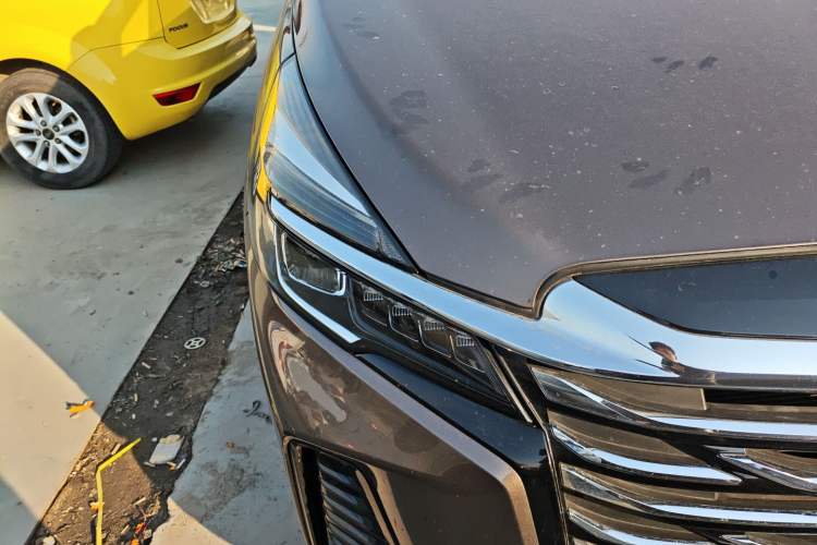 Used Buick GL8 2022 Land Business Class 652T Luxury Model
