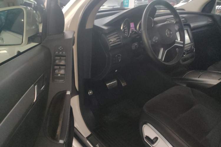 Used Mercedes-Benz R-Class 2014 R 320 4MATIC Business Model