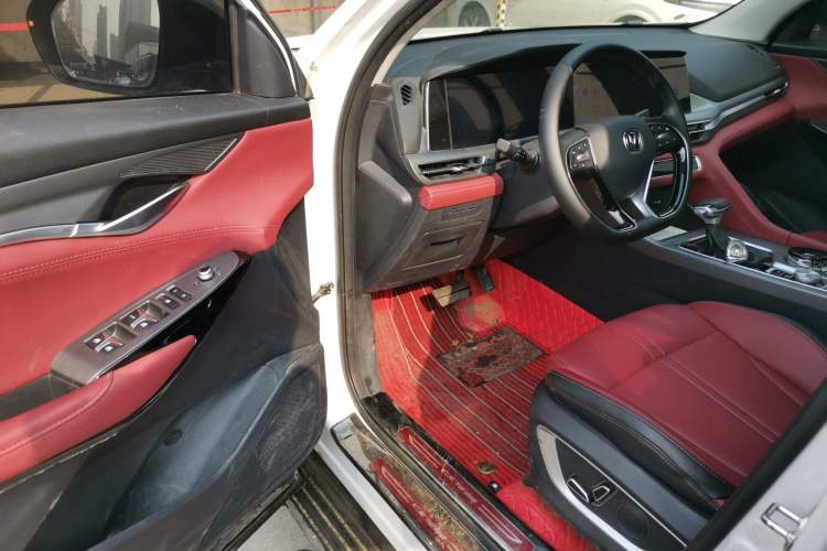 Used Changan CS75 PLUS 2022 1.5T Automatic Luxury Model
