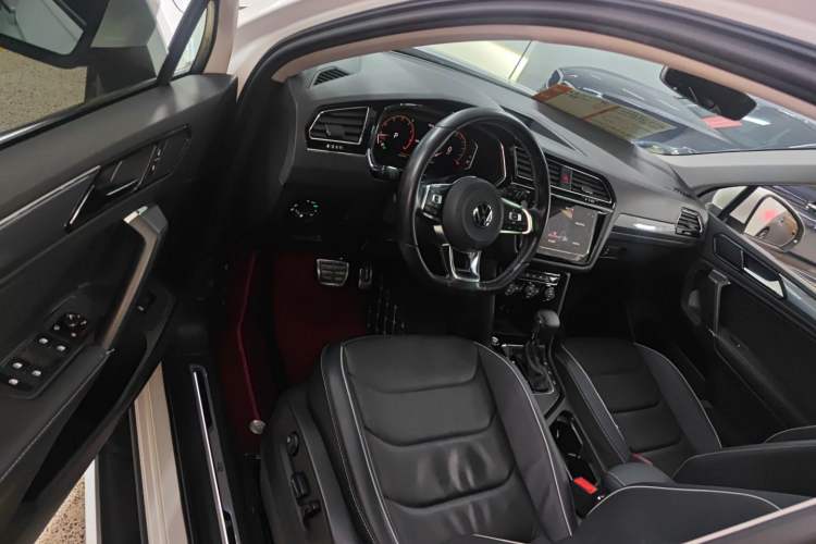 Used Volkswagen Tiguan L 2021 330TSI Automatic Two-Wheel Drive R-Line Flagship Edition