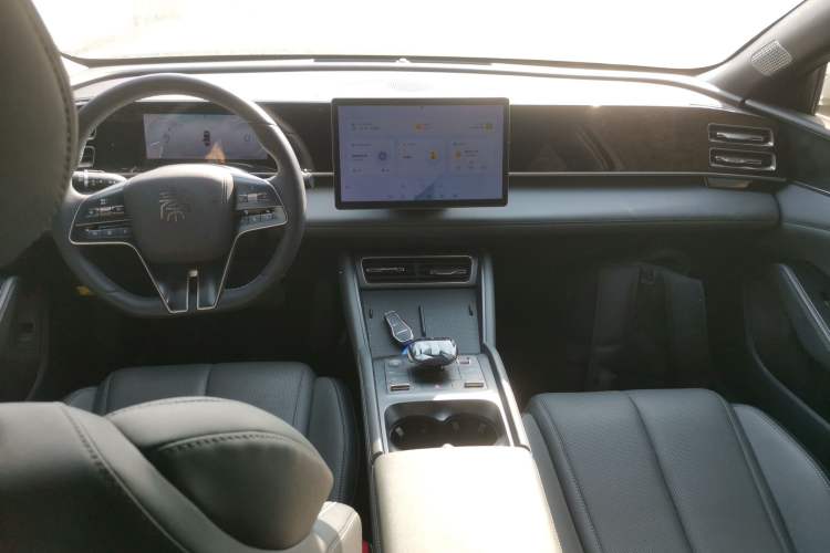 Used BYD Qin L 2024 DM-i 120KM Leading Model
