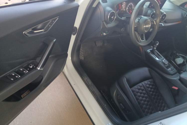 Used Audi Q2L 2018 35 TFSI Launch Exclusive Edition China VI
