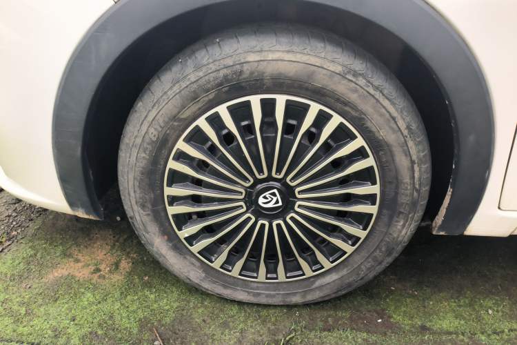 Used Baojun 310 2016 1.2L manual Comfort trim level
