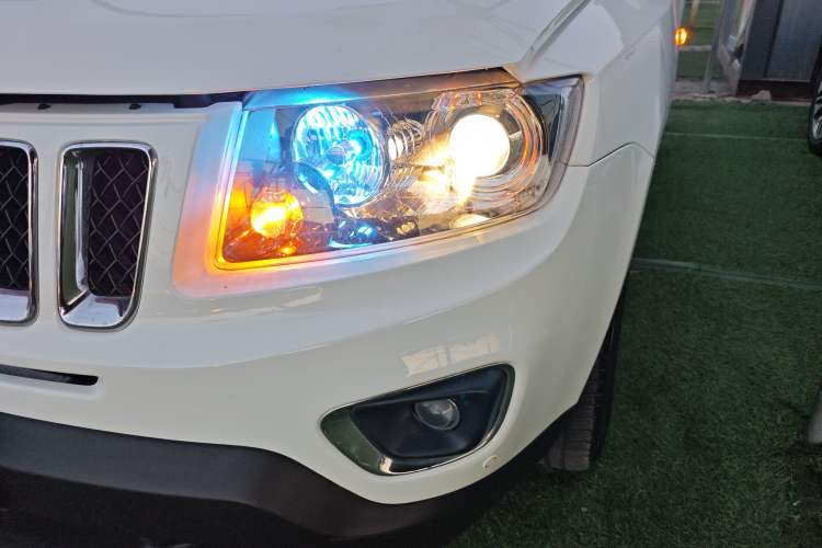 Used  Compass 2014 Revised Version 2.4L Four-Wheel Drive Comfort Edition
