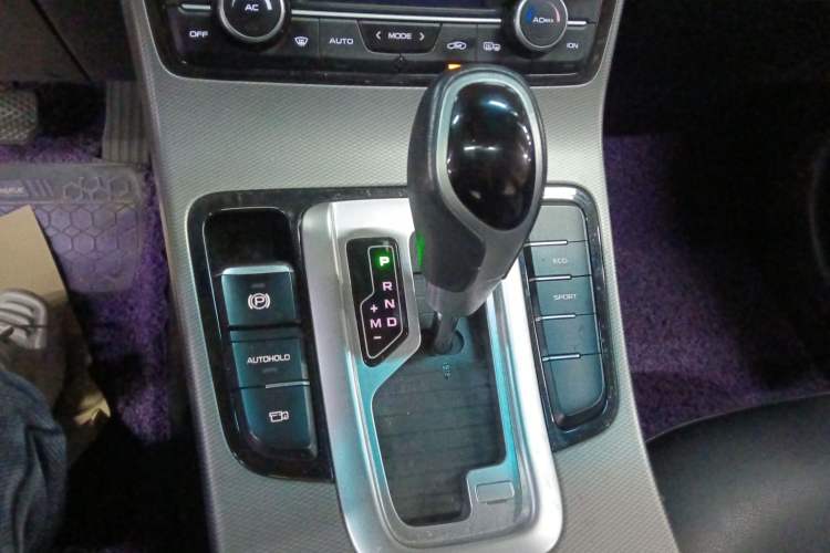 Used Geely Auto Emgrand GL 2017 1.8L DCT Elite Model
