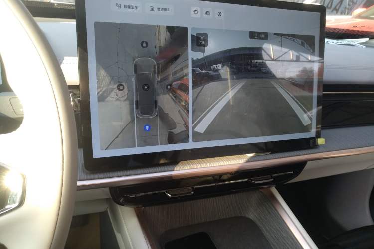 Used  eπ007 2024 Pure Electric 540 All-Wheel Drive Max Edition
