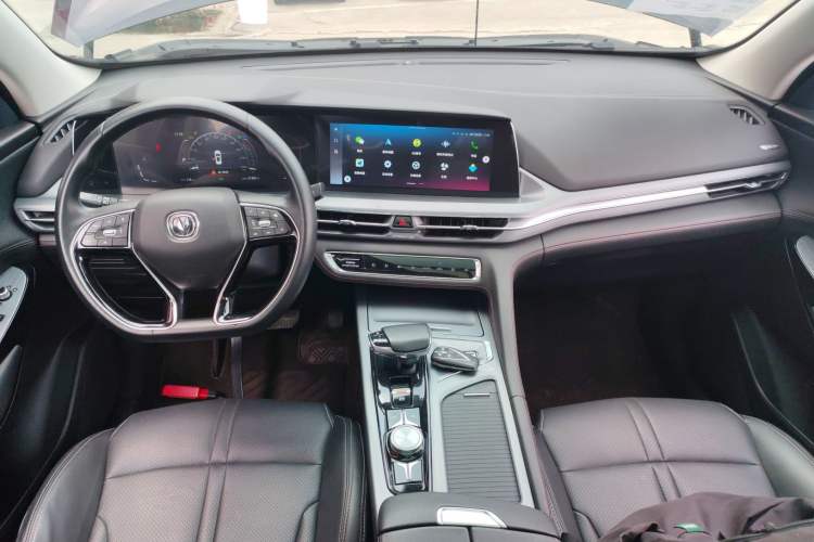 Used Changan CS75 PLUS 2022 1.5T Automatic Luxury Model
