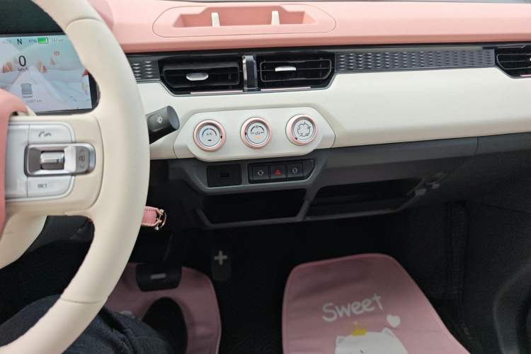 Used Chery QQ Ice Cream 2022 Taohuanxi Sweet Peach Edition