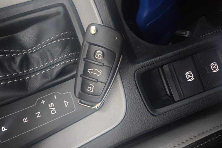 Used Audi Q3 2023 35 TFSI Fashion Dynamic Model (1.5T)
