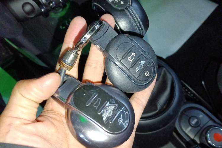 Used  MINI 2016 1.5T COOPER
