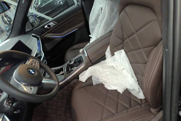 Used BMW X5 2023 xDrive 40Li M Sport Package
