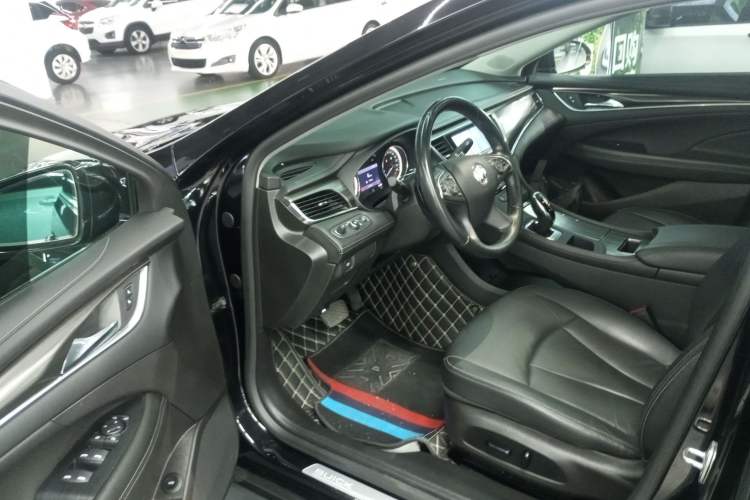 Used Buick LaCrosse 2022 552T Luxury Version
