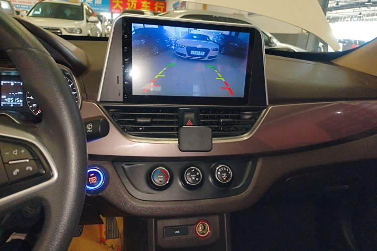 Used Baojun 310W 2017 1.5L Manual Comfort Model China V Standard