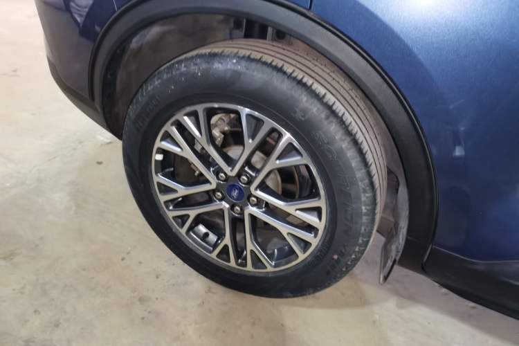 Used Ford Escape 2020 EcoBoost 245 Two-Wheel-Drive Titanium Edition
