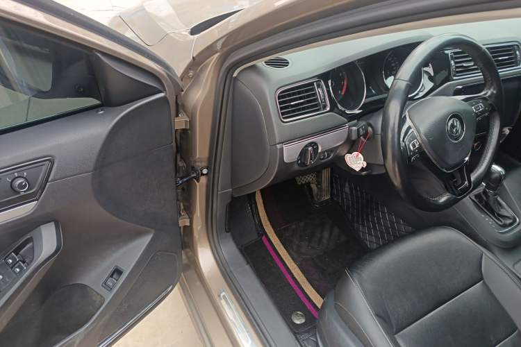 Used Volkswagen Sagitar 2018 1.6L Automatic Comfort Model