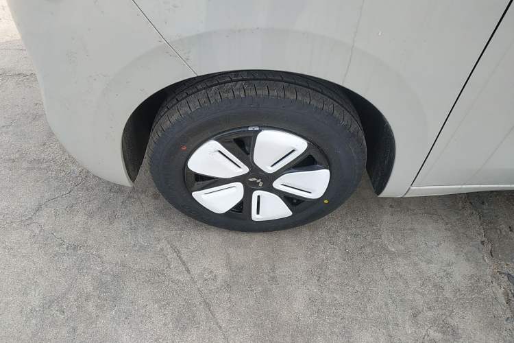 Used Wuling Hongguang MINIEV 2025 Four-Door Version Advanced Edition
