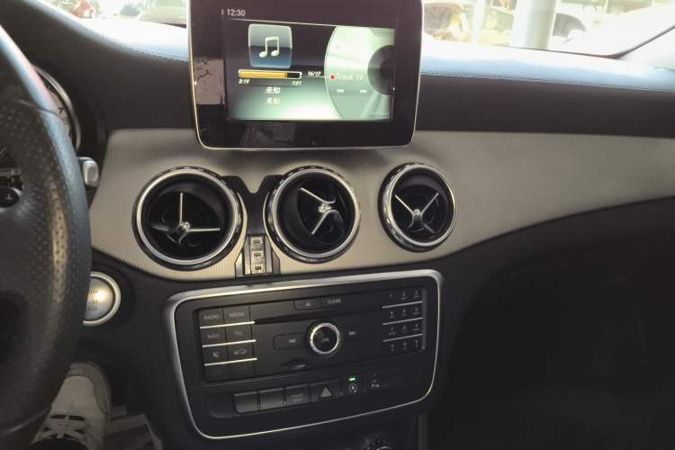 Used Mercedes-Benz GLA 2016 GLA 200 Fashion Model