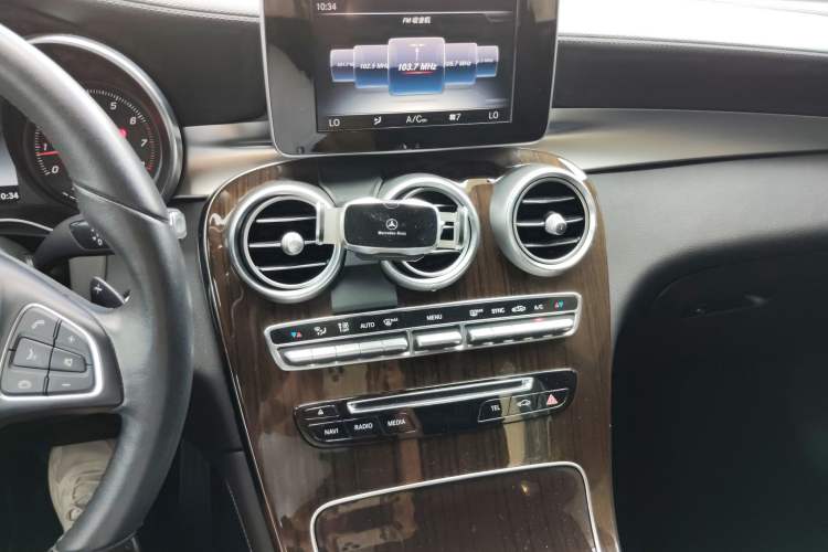 Used Mercedes-Benz GLC 2017 GLC 260 4MATIC Dynamic Edition