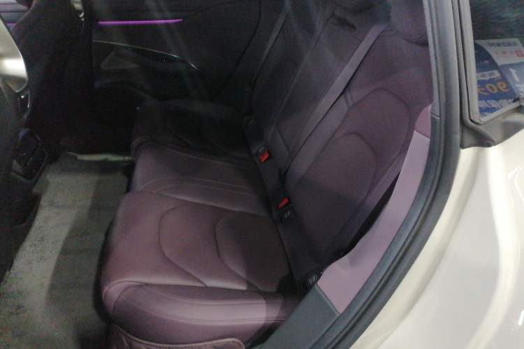 Used  SU7 2024 Rear-Drive Long-Range Intelligent Driving Version
