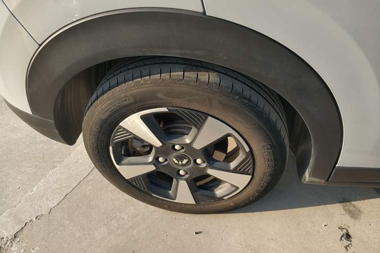 Used Wuling Bingo PLUS 2024 510 km Flagship Edition Four-Seater Version
