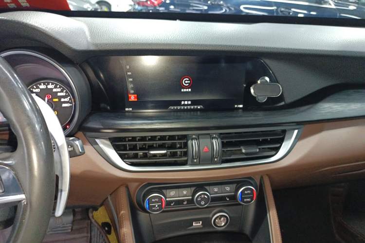 Used Alfa Romeo Stelvio 2017 2.0T 280HP Luxury Edition
