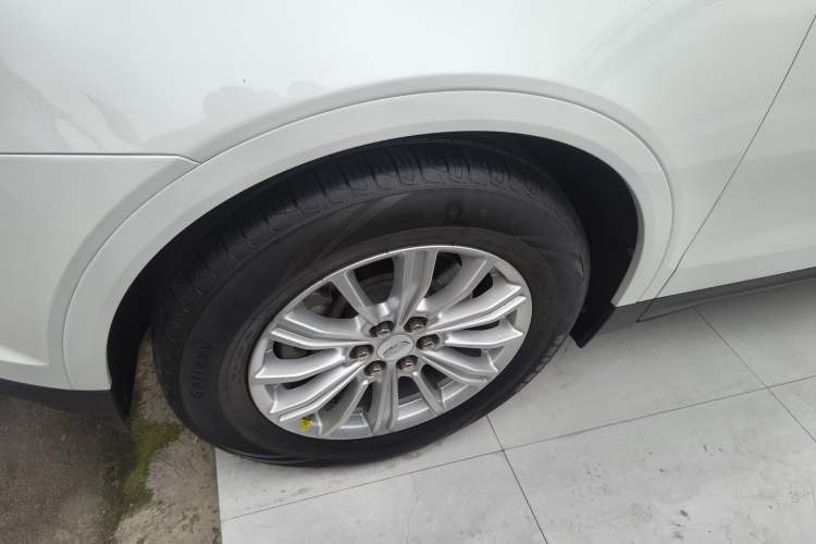 Used Cadillac XT5 2018 25T Tech Model
