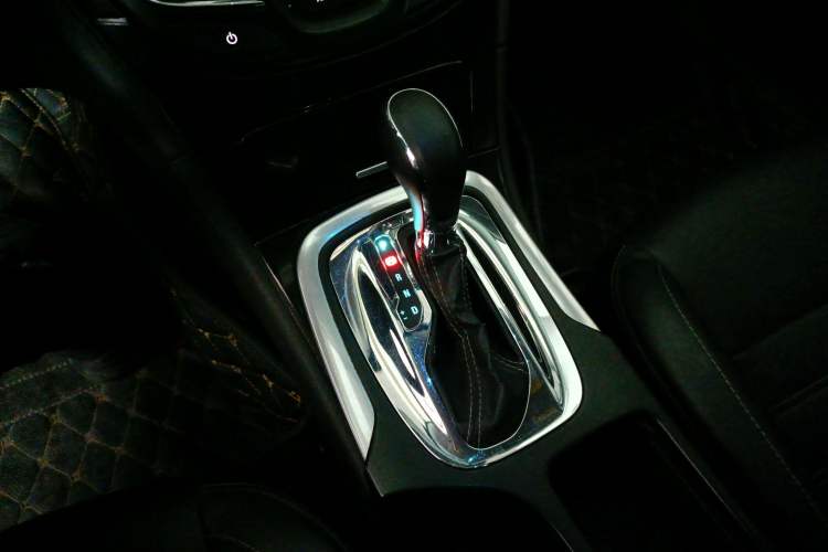 Used Buick Regal 2014 1.6T Fashionable Tech Edition