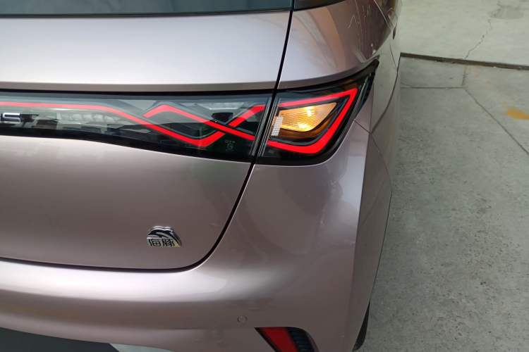 Used BYD Dolphin 2021 405 km Fashion Edition
