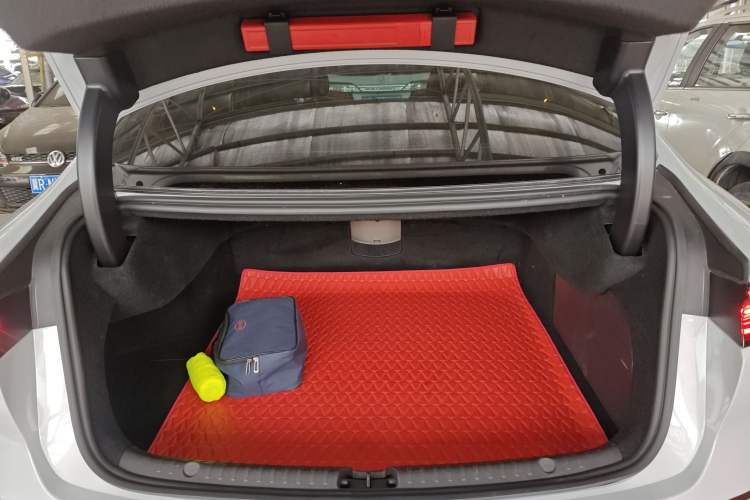 Used BYD Han 2025 DM-i 125KM Prestige Model
