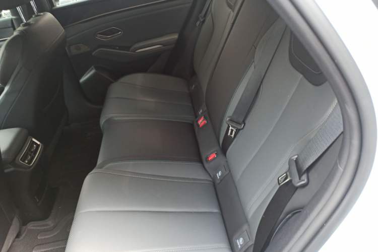 Used BYD Qin L 2025 DM-i Smart Drive 120KM Leading Model