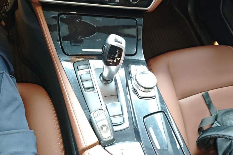 Used BMW 5 Series 2017 520Li Elegant Edition
