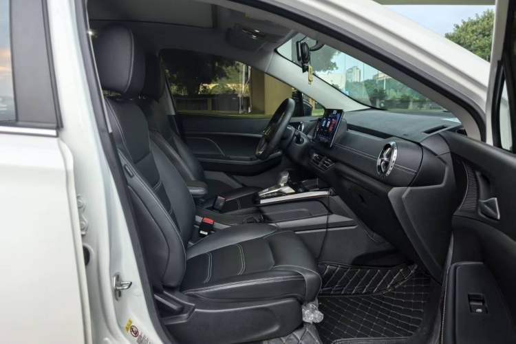 Used BYD Yuan New Energy 2019 EV360 Smart Connect Enjoyment Model
