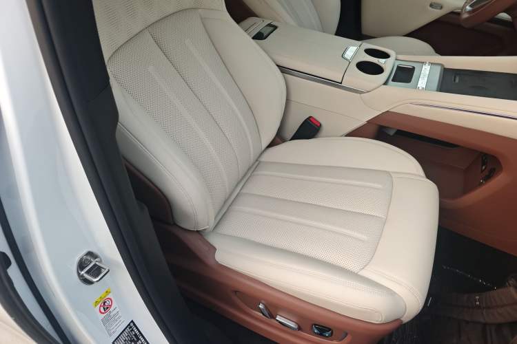 Used BYD Xia 2025 DM-i 1.5T 180km Beyond Edition
