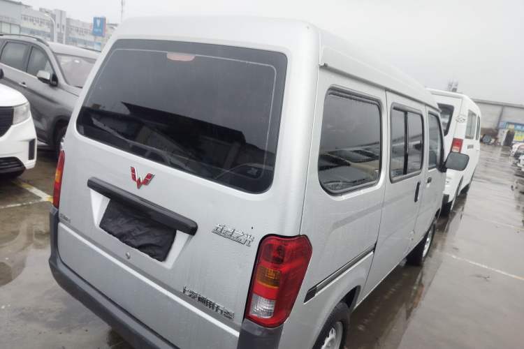 Used Wuling Zhiguang 2020 1.2L Practical Model China VI LSI
