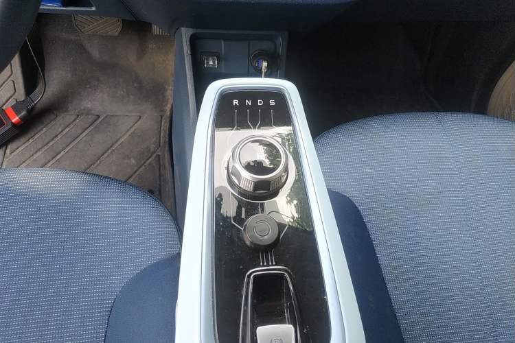 Used Oshan Benni E-Star 2022 Qingxin Edition Colorful Model Lithium Iron Phosphate
