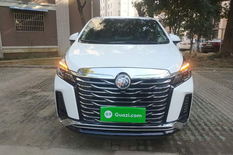 Used Buick GL8 2023 Land Executive Class Smart Enjoyment Model