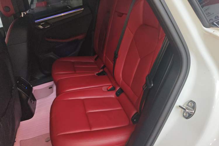 Used Porsche Macan 2021 Macan 2.0T
