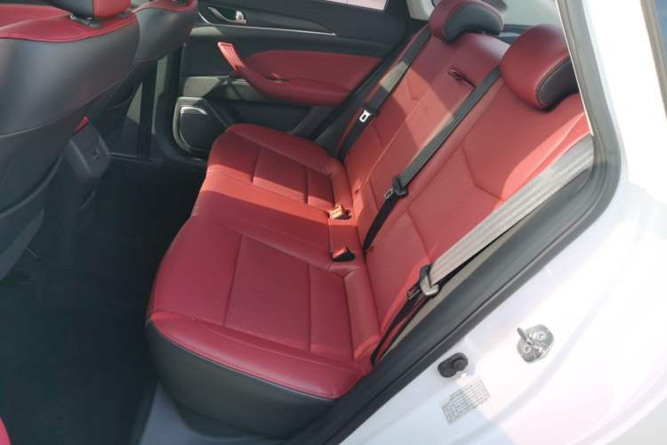 Used Changan Eado 2019 Blue Whale Edition 280T GDI DCT High-Speed Model
