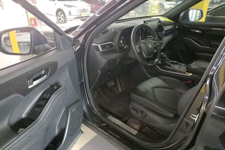 Used Toyota Crown Kluger 2023 2.5L HEV Four-Wheel Drive Luxury Edition
