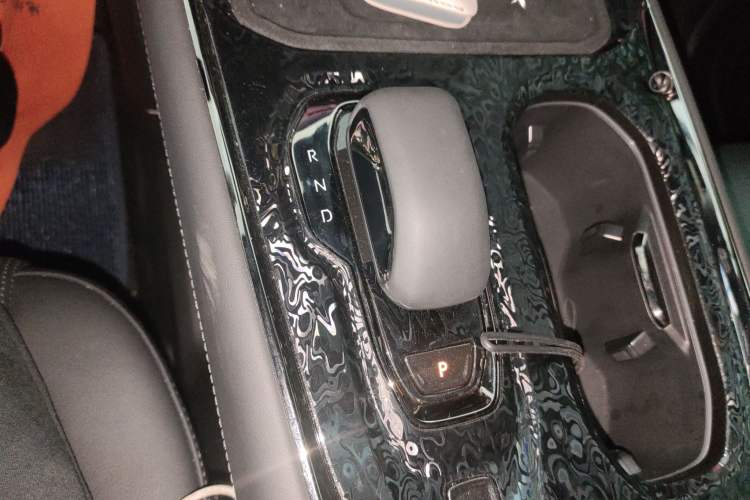 Used Zeekr 009 2024 Six-Seat Executive Version 4WD 108 kWh
