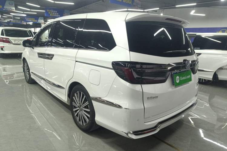 Used Honda Elysion 2022 2.0L eHEV Luxury Edition
