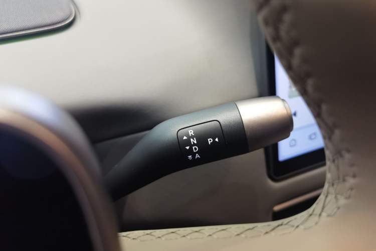 Used Li Auto Li Auto i6 2025 Model Two-Wheel-Drive Standard Type
