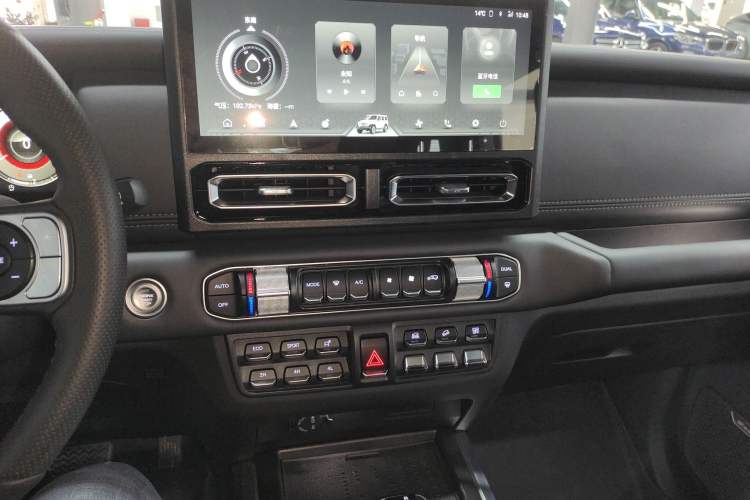 Used  T01 2024 2.0T Mechanic
