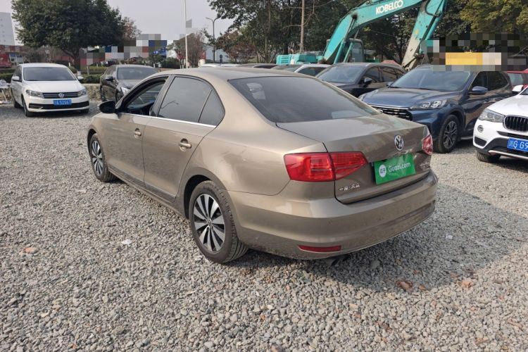 Used Volkswagen Sagitar 2017 230TSI Automatic Comfort Version