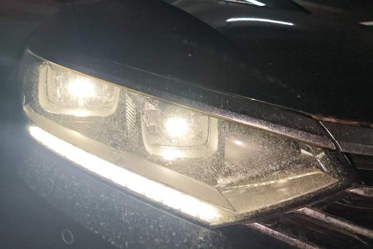 Used Volkswagen Magotan 2017 330TSI DSG Luxury Model
