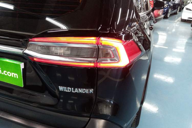 Used Toyota Wildlander 2021 2.0L CVT Two-Wheel Drive Luxury Edition
