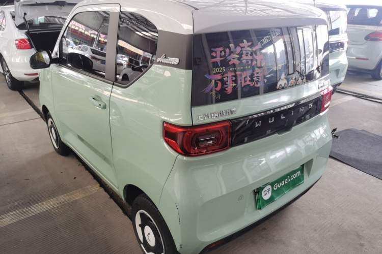 Used Wuling Hongguang MINIEV 2021 Macaron Fashion Model Lithium Iron Phosphate